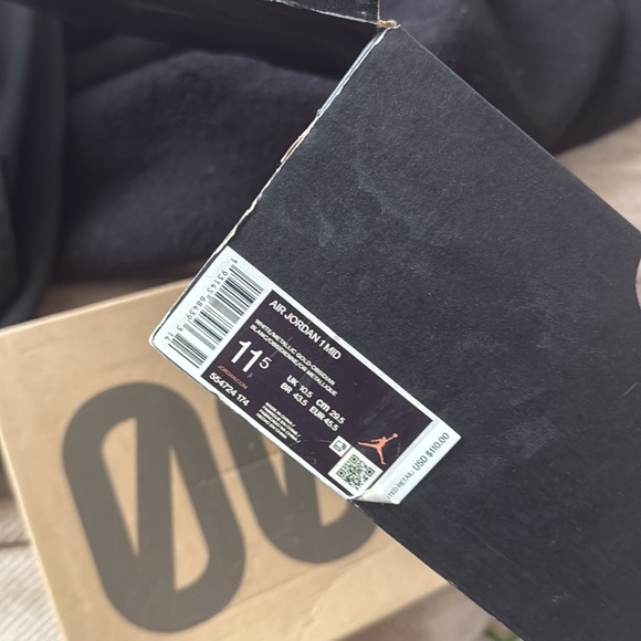 Jordan 1 - Picture 4 of 4